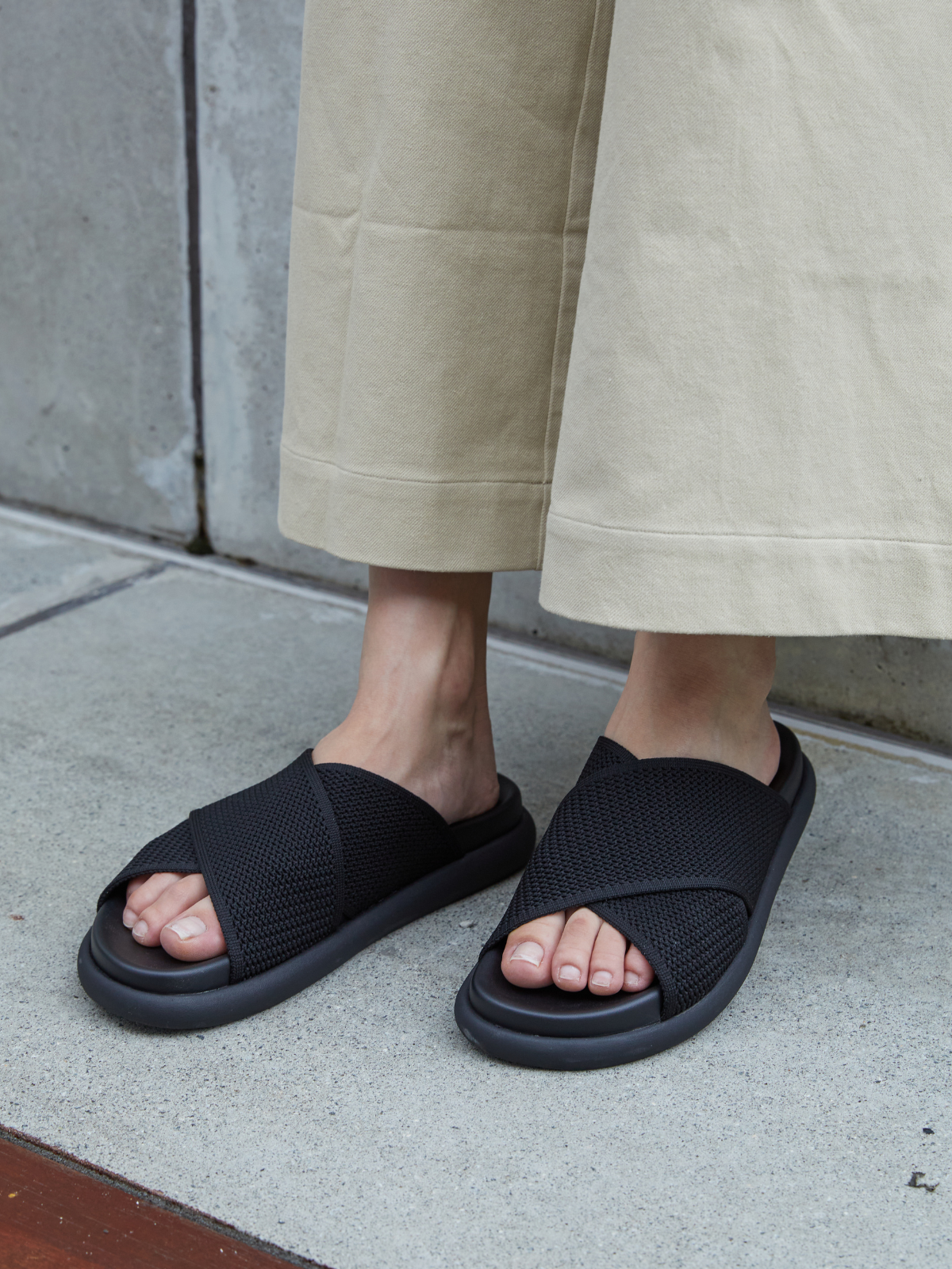 Marshmallow flip best sale flops