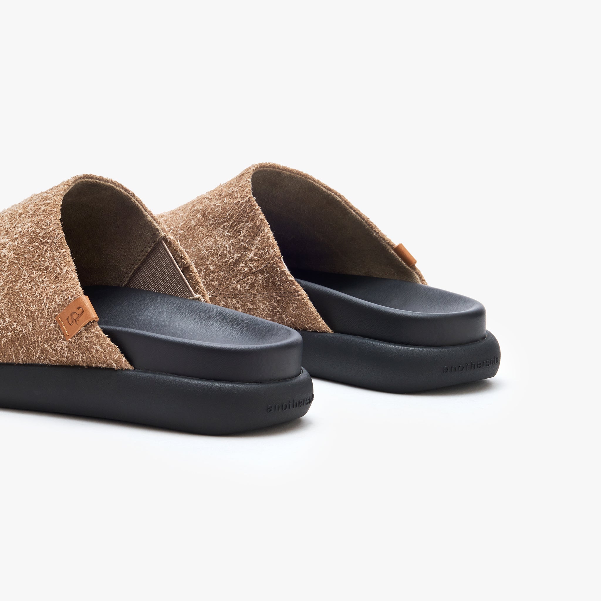 Cloggy - Taupe Suede