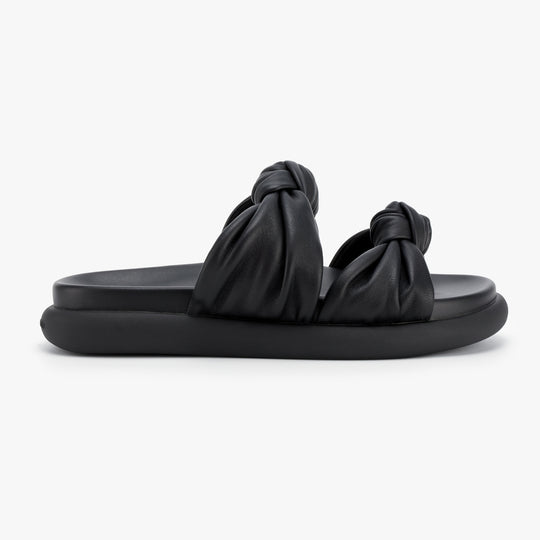 Knotty Marshmallow - Black Leather