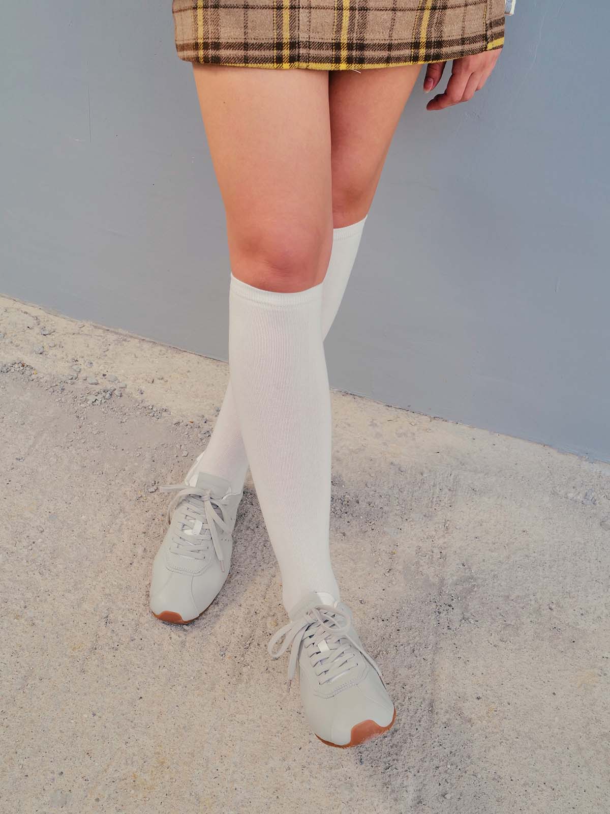 Softe Sneakers - Mono White